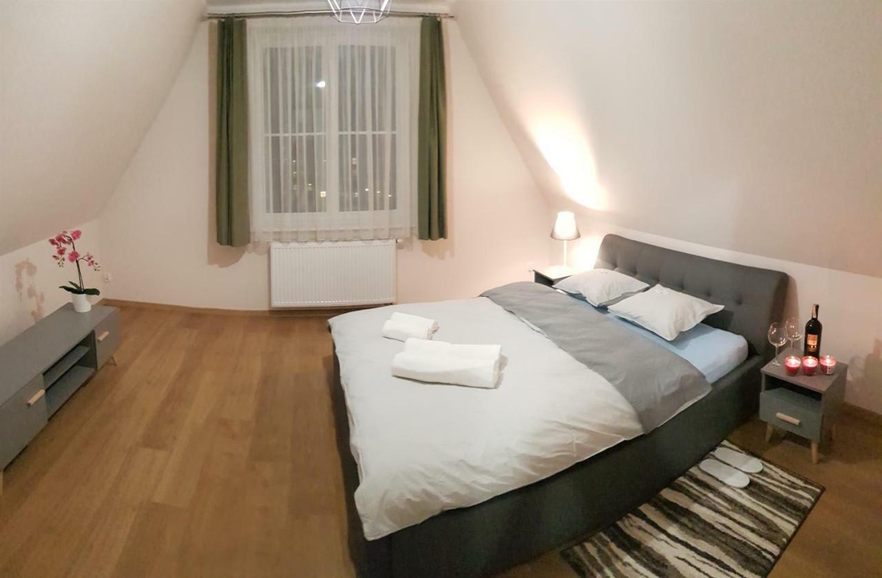 Apartamenty แอลบลอง ภายนอก รูปภาพ