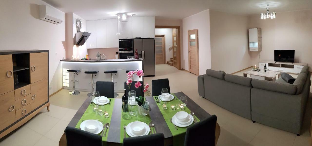 Apartamenty แอลบลอง ภายนอก รูปภาพ