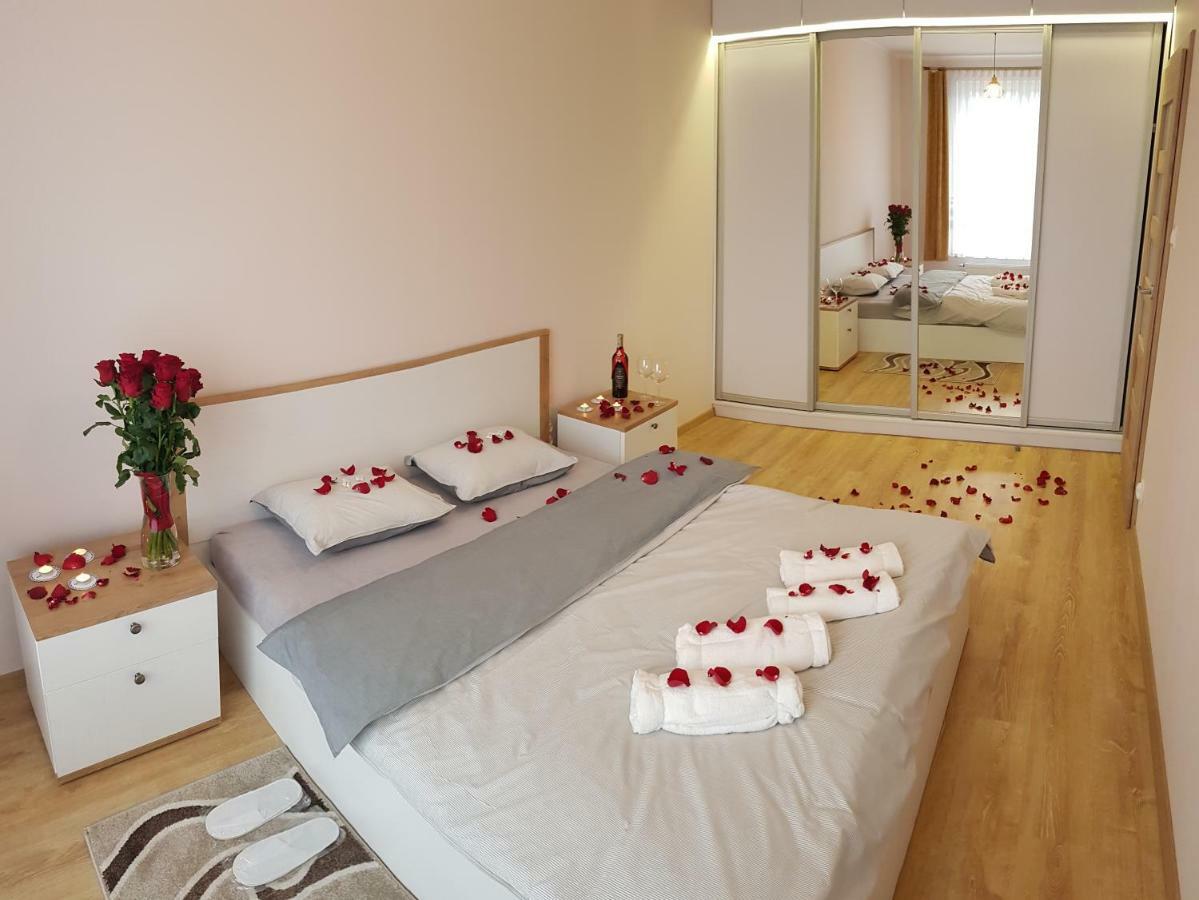 Apartamenty แอลบลอง ภายนอก รูปภาพ