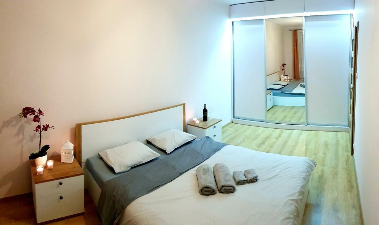 Apartamenty แอลบลอง ภายนอก รูปภาพ